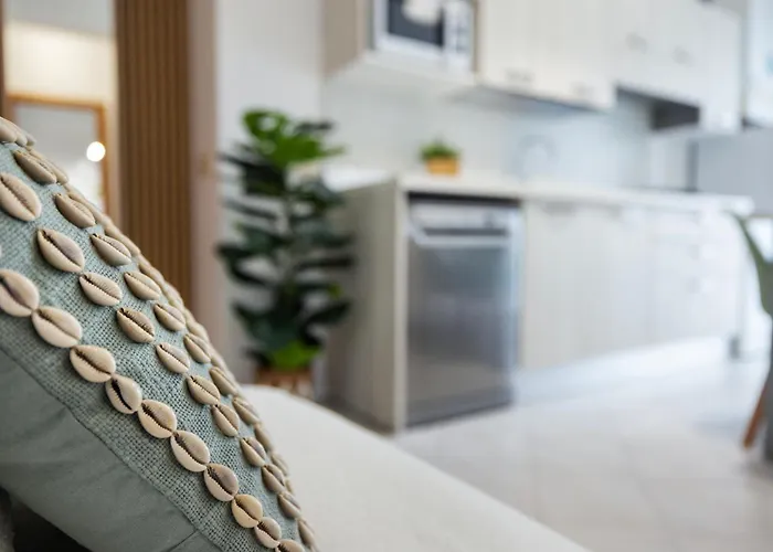 Sanidea - Casa Smeraldo ריצ'יונה